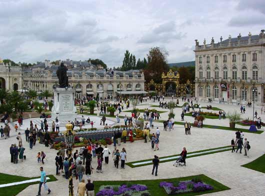 Stanislas Square in Nancy, Lorraine - click to close