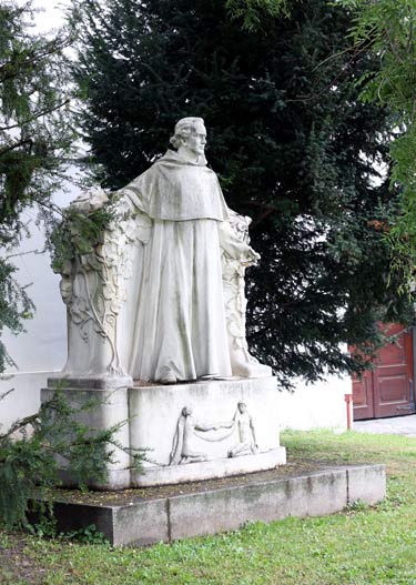 Statue of Gregor Mendel